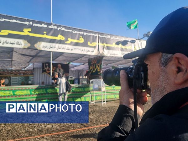 سفری از دل تا دل پیاده روی زائران از ملک آباد تا مشهد و مهربانی های شگفت انگیز در راه 