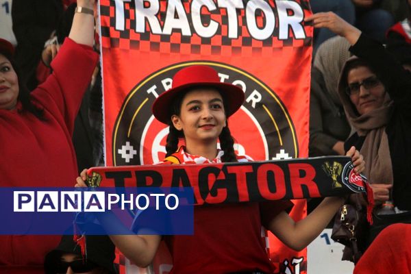 بازی بدون گل تراکتور و فجر سپاسی