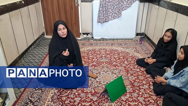 نخستین جلسه شورای دانش‌آموزی مدرسه مادر مهربان خلیل آباد 