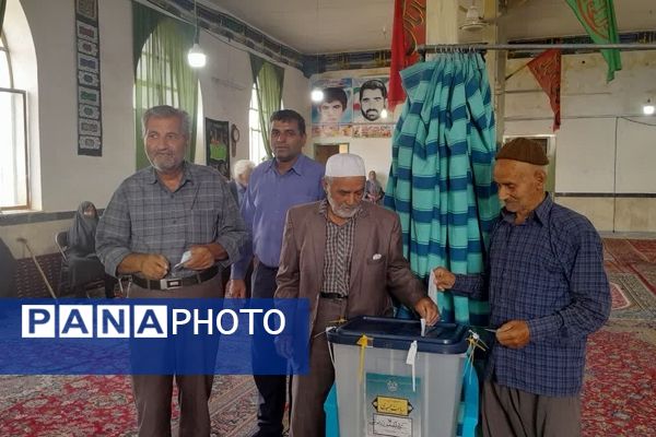 برگزاری چهاردهمین دوره انتخابات ریاست جمهوری در روستای تاج آباد شهرستان داورزن 