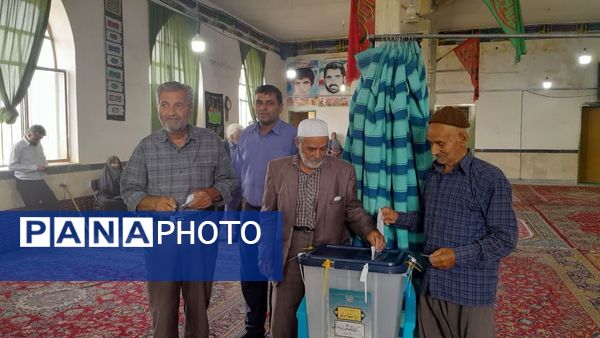 برگزاری چهاردهمین دوره انتخابات ریاست جمهوری در روستای تاج آباد شهرستان داورزن 