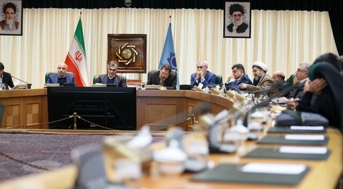 جلسه تیم اقتصادی دولت درباره سیاست‌های ارزی و معیشتی مردم