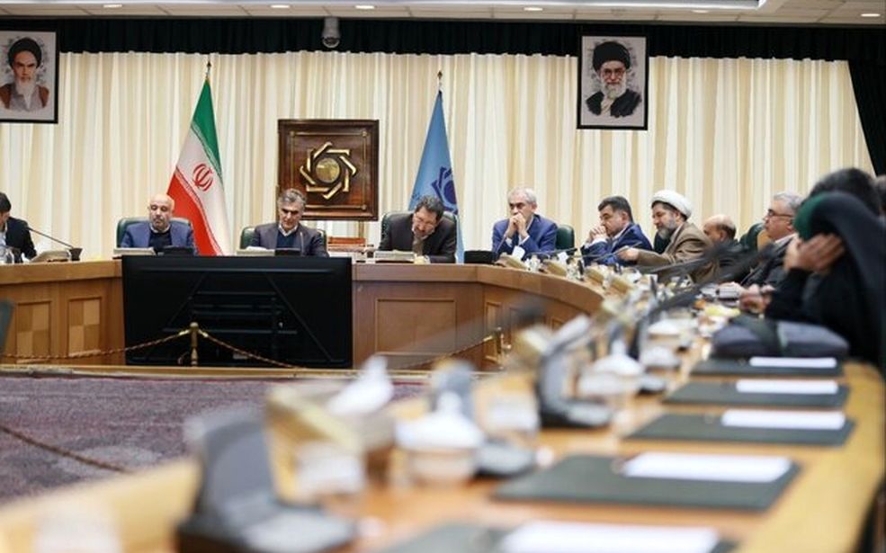 جلسه تیم اقتصادی دولت درباره سیاست‌های ارزی و معیشتی مردم
