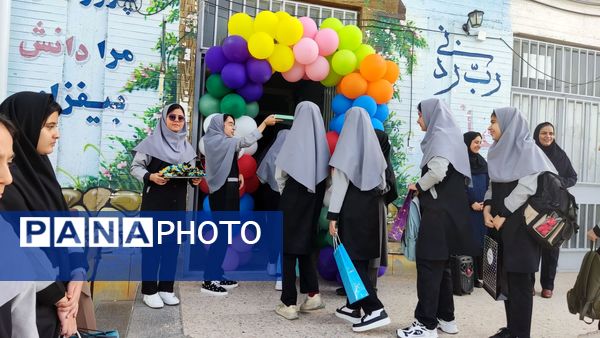آغاز سال تحصیلی جدید در دبیرستان نمونه دولتی مهرورزان خواف