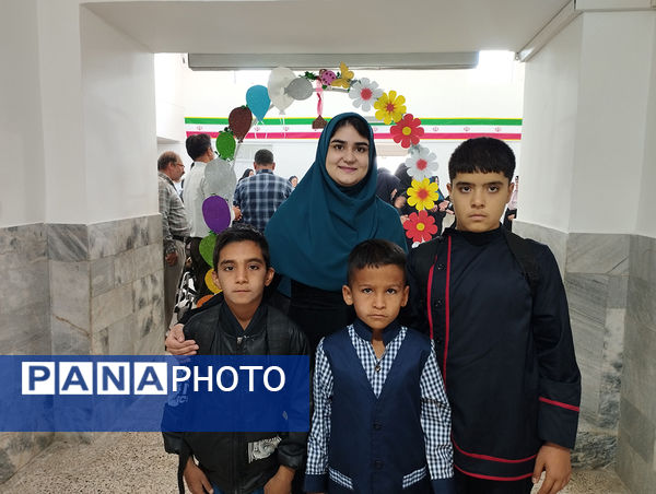 آعاز ماه مهر در پیش دبستانی و دبستان و دبیرستان پیش حرفه‌ای و هنرستان کاردانش خاص ولایت شهرستان فریمان