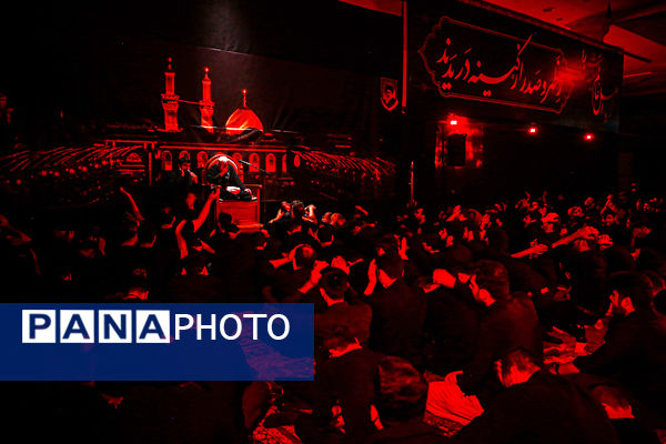 مراسم احیاء شب عاشورا در مسجد مقدس جمکران