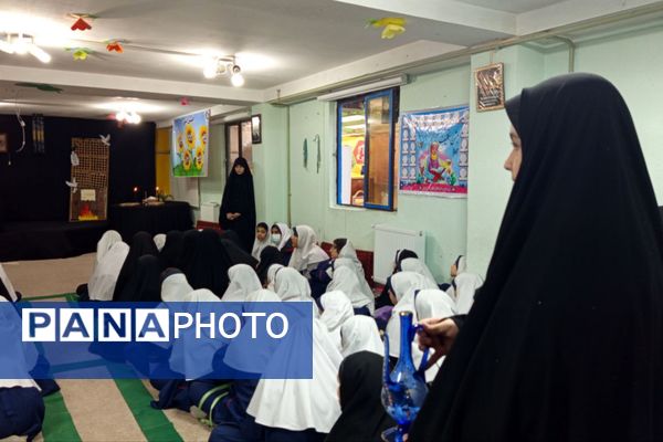 مراسم سوگواری حضرت فاطمه زهرا (س) در مدرسه عطر کوثر پردیس