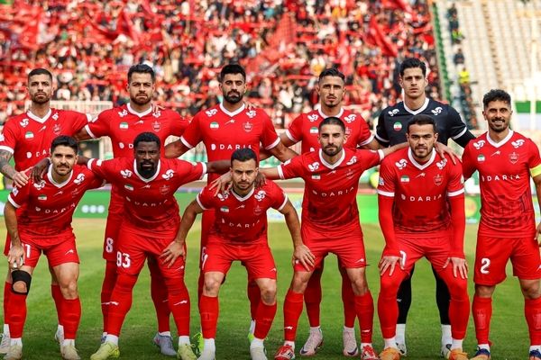 صدر جدول  برروی گسل  قرار  دارد/ پرسپولیس محکوم به پیروزی مقابل  پیکان است