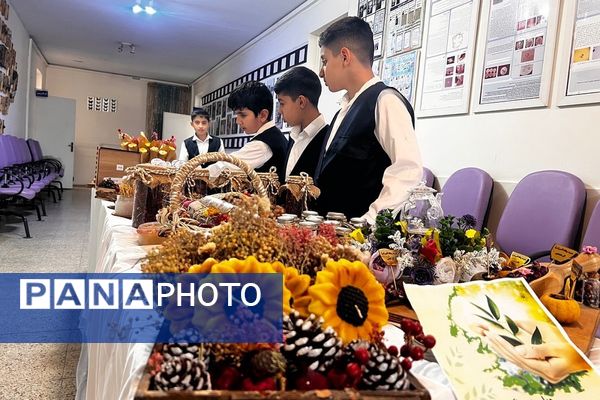 پایان کار نمایشگاه گیاهان دارویی پژوهش‌سرای کاوش کهریزک 