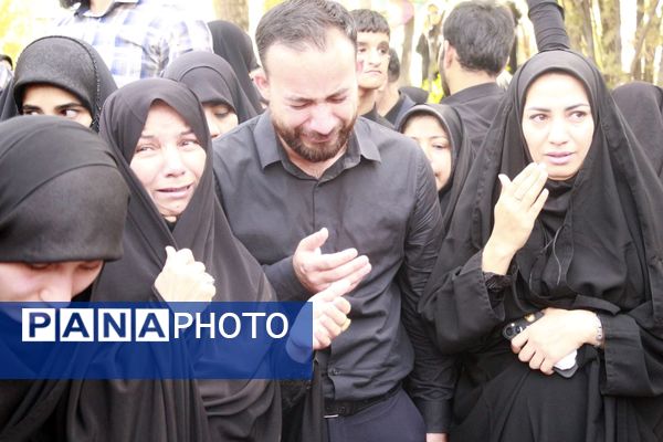 خاکسپاری پیکر پاک  سردار سرافراز اسلام شهید محمد کاظمی و شهدای جنگ تحمیلی در مشهد