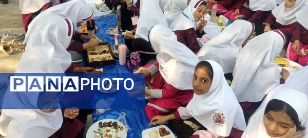 برگزاری صبحانه سلامت در مدارس فین