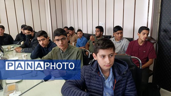 فرماندهان واحدهای حوزه مقاومت بسیج ۷ دانش‌آموزی مشهد مقدس به خط شدند