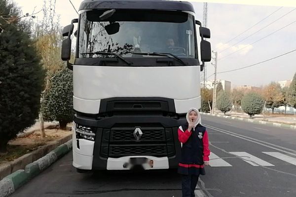 از دورترین نقاط کشور تا لبخند خانه و  اهمیت کار سخت پدر در روز حمل‌ونقل