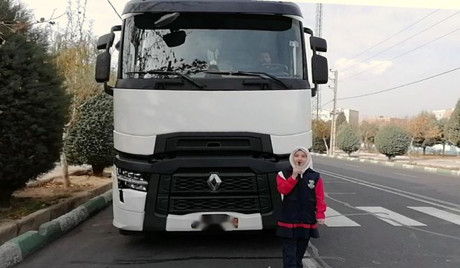 از دورترین نقاط کشور تا لبخند خانه و  اهمیت کار سخت پدر در روز حمل‌ونقل