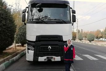 از دورترین نقاط کشور تا لبخند خانه و  اهمیت کار سخت پدر در روز حمل‌ونقل