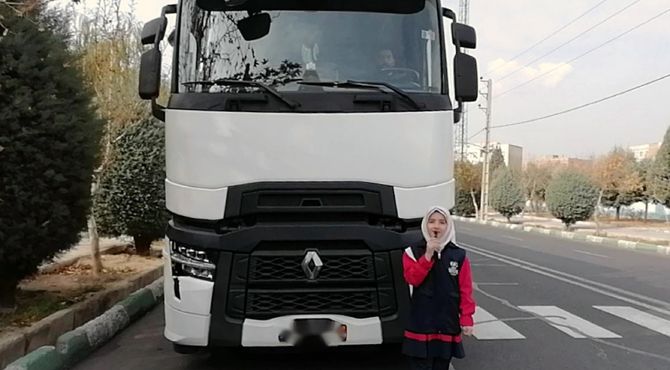 از دورترین نقاط کشور تا لبخند خانه و  اهمیت کار سخت پدر در روز حمل‌ونقل