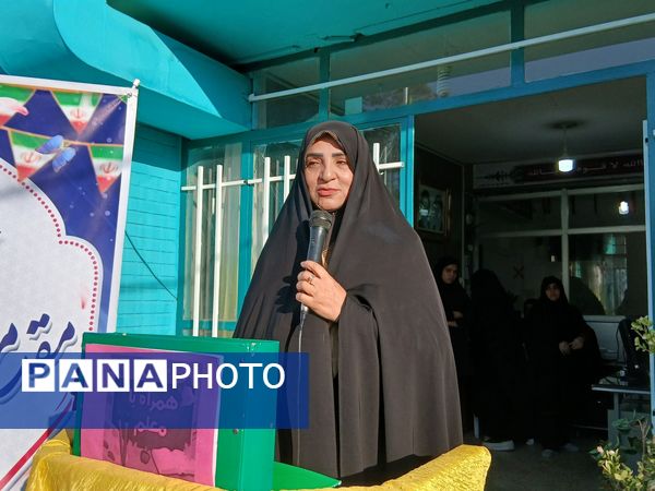 افتتاحیه همیاران معلم در دبیرستان فاطمیه