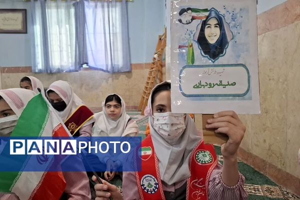 فیروزکوه میزبان طرح «لاله‌های روشن» کاشت نمادین گل به یاد شهدا