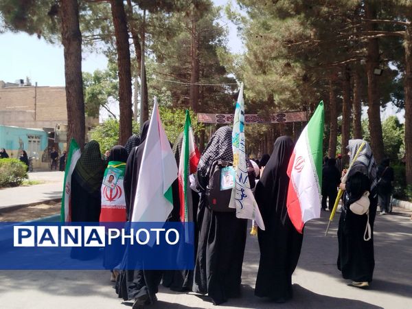 حضور مردم نیشابور در راهپیمایی جاماندگان اربعین حسینی