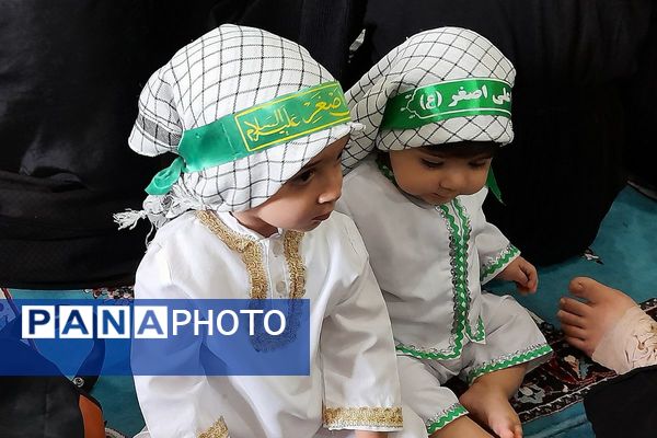 حضور خردسالان شیرخواره در مراسم گرامی داشت شهادت طفل شش ماهه امام حسین (ع)