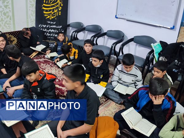 محفل انس با قرآن همزمان با هفته قرآن، عترت، نماز در شهرستان خلیل آباد 