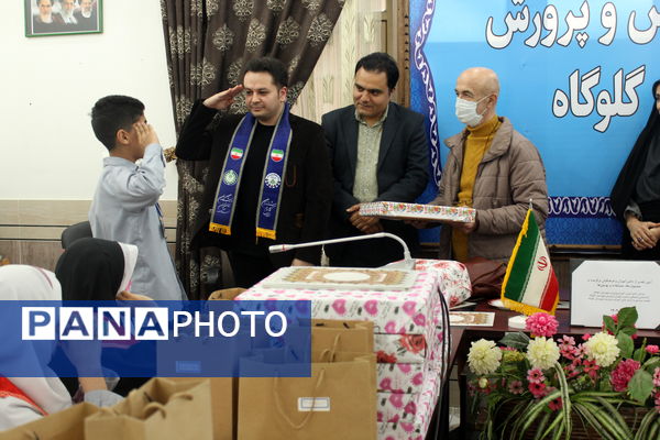 آیین تقدیر از دانش‌آموزان و فرهنگیان برگزیده در گلوگاه