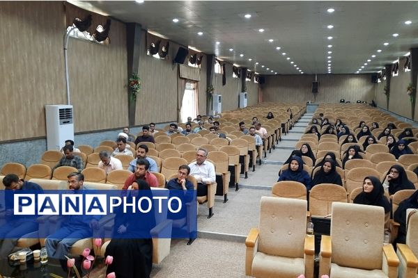 همایش سرگروه‌ها و دبیران درس تفکر و سبک زندگی خراسان رضوی