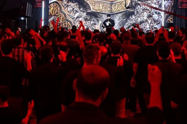 برگزاری مراسم شب چهارم محرم توسط هیات محبان اهل بیت قائمشهر