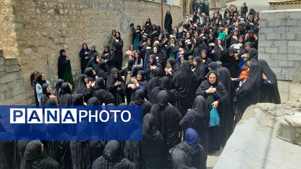 عزاداران حسینی، خیابان‌ها را غرق لبیک یا حسین کردند
