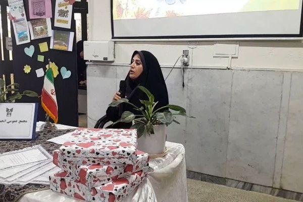 اولین مجمع انجمن اولیا و مربیان در دبیرستان سما 4 با استقبال خوبی مواجه شد 