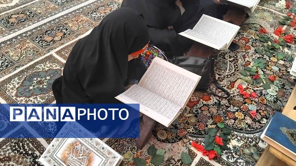 مراسم جزخوانی قرآن کریم در اهر با حضور فعال دانش‌آموزان