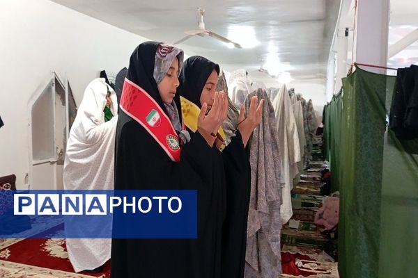 اقامه نماز جمعه در شهر بار نیشابور