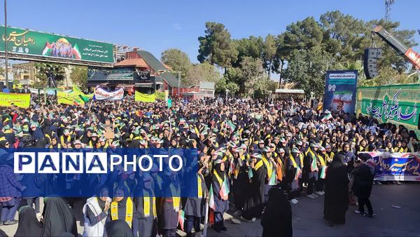 راهپیمایی یوم الله ۱۳ آبان در سمنان
