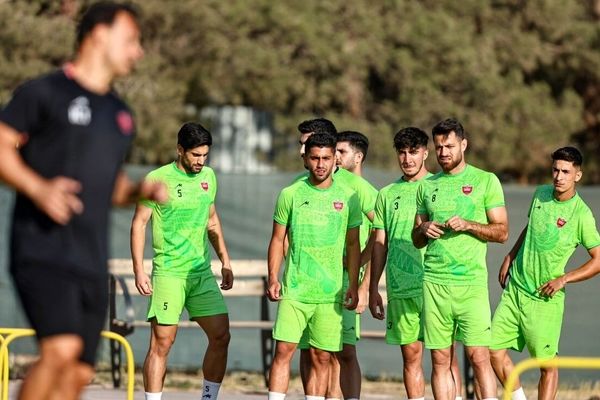 پرسپولیس با ارسال از جناحین به گل‌گهر فکر می‎‌کند!