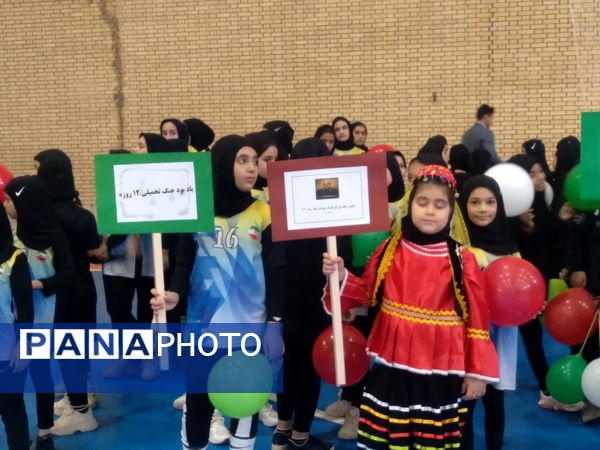 افتتاحیه طرح ملی میدان پویا و مسابقات هندبال در باشگاه غدیر محسن آباد برخوار
