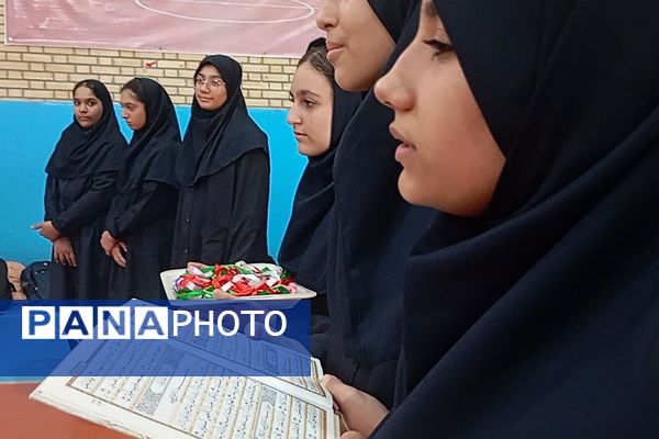 آمادگی پیشتازان دبیرستان ریحانه النبی باقرشهر برای آغاز سال تحصیلی 