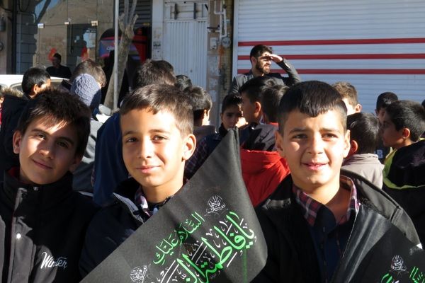 دانش‌آموزان شهرستان بن با عشق و ارادت در آیین «نوگلان فاطمی» شرکت کردند