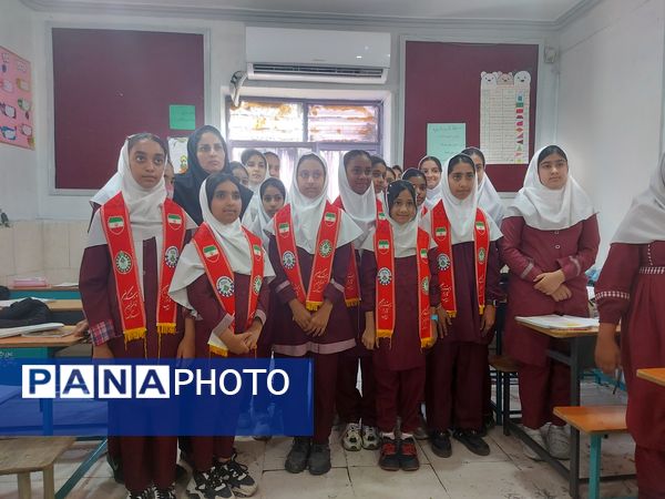 گرامیداشت روز سفیدپوشان در دبستان شهید علی رضایی