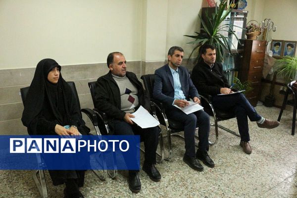 انتخاب مدیران و مربیان نمونه آموزش‌و‌پرورش فیروزکوه در میز مصاحبه تخصصی