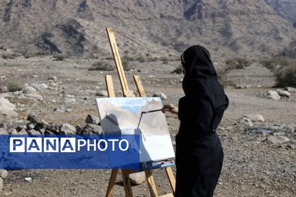 کارگاه آموزشی طراحی و نقاشی هنرستان فاطمه زهرا (س) در شهرستان گچساران