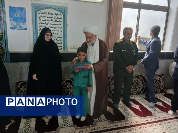 همایش کوهپیمایی کارکنان آموزش و پرورش گیلان 