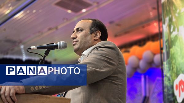 همایش تجلیل از فرهنگیان بازنشسته ناحیه۴ اصفهان در اردوگاه شهید بهشتی اصفهان