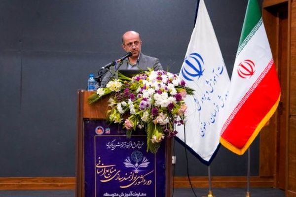  مدارس کشور باید به کانون‌های تحول‌آفرین در مسیر پیشرفت و توسعه ملی تبدیل شوند‌