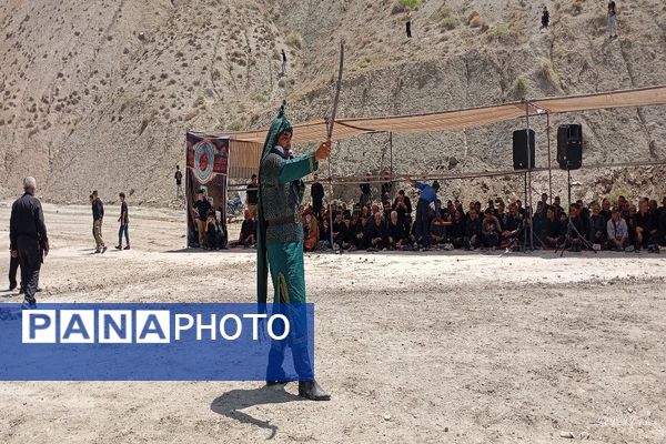 تعزیه خوانی در روز عاشورای حسینی در گلزار شهدای بار 