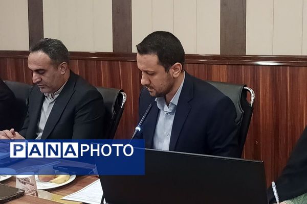 برگزاری کارگروه توسعه عمومی قرآن کریم در ناحیه یک شهرری