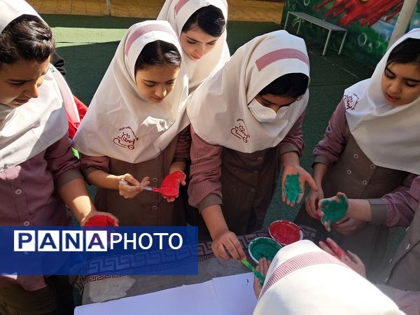 برگزاری فعالیت‌های دهه‌فجر در دبستان ارمغان هستی ناحیه 3 کرج 