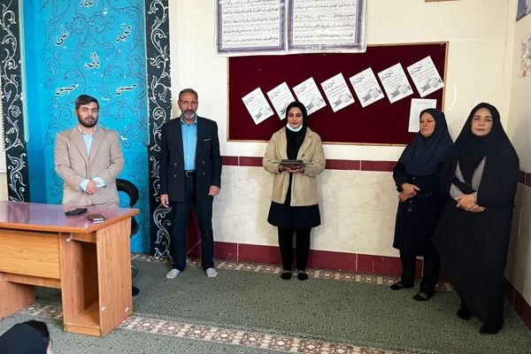 تجلیل از برگزیدگان مسابقات قرآنی 