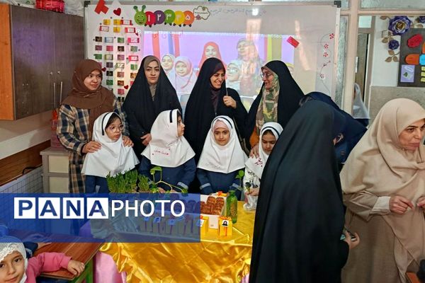 جشن ولادت بانوی دو عالم در دبستان وحیدکیهانی 