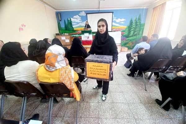 انتخابات انجمن اولیا و مربیان مدرسه مدرس با شکوهی کم‌نظیر برگزار شد