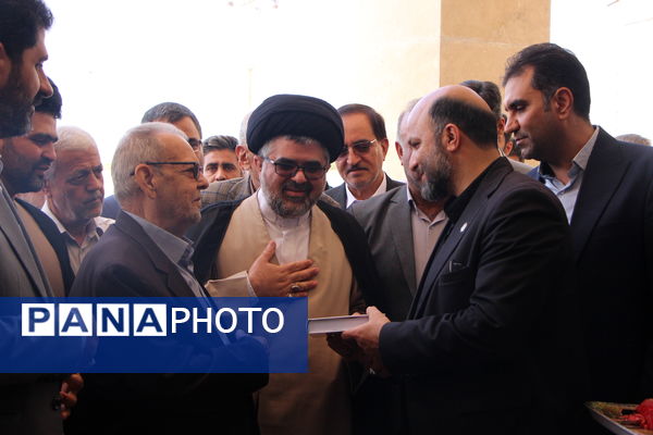 افتتاح آموزشگاه ۱۲ کلاسه شهید حسینی پور در اردکان